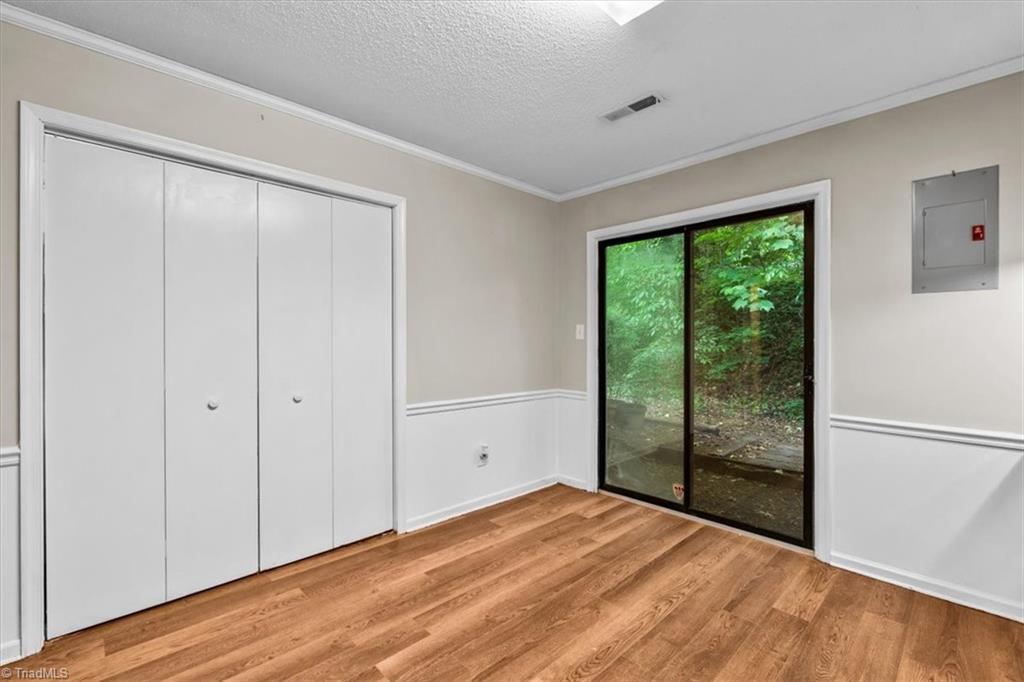 811 Brickwood Court, Winston-Salem