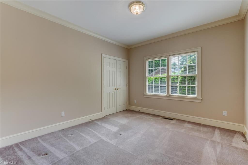 1916 Falmouth Drive, Greensboro