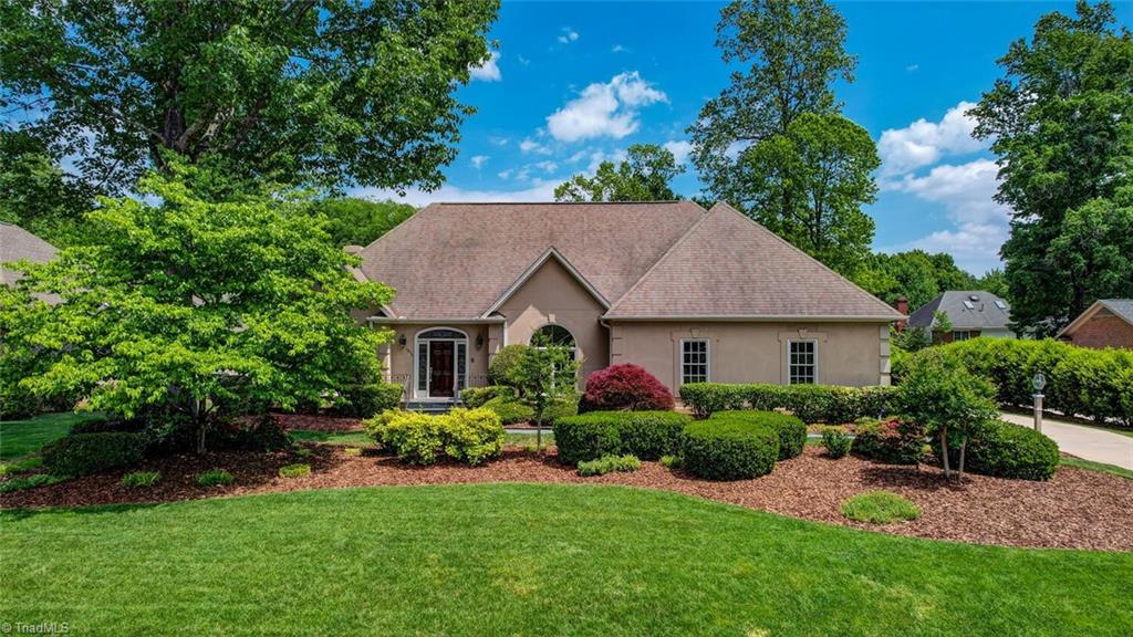 1916 Falmouth Drive, Greensboro