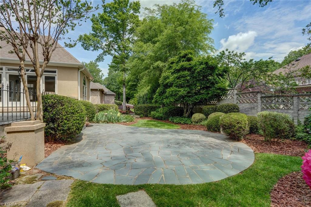 1916 Falmouth Drive, Greensboro