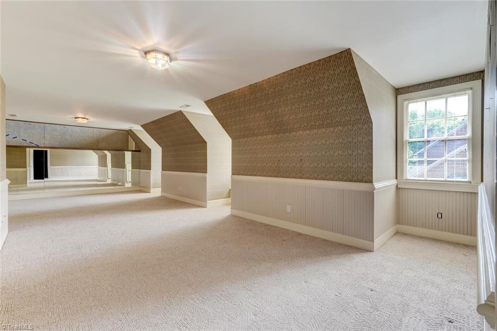 1916 Falmouth Drive, Greensboro