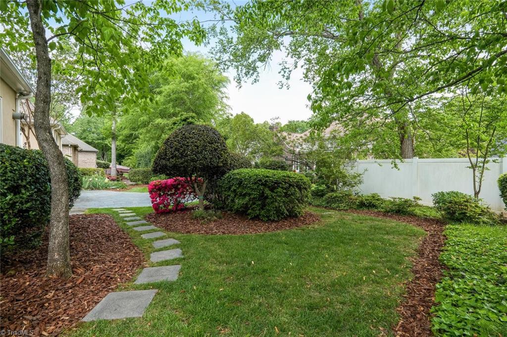 1916 Falmouth Drive, Greensboro