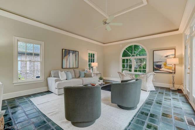 1916 Falmouth Drive, Greensboro