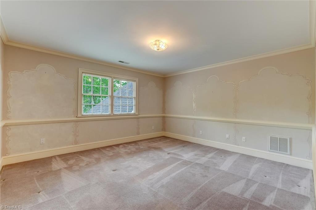 1916 Falmouth Drive, Greensboro