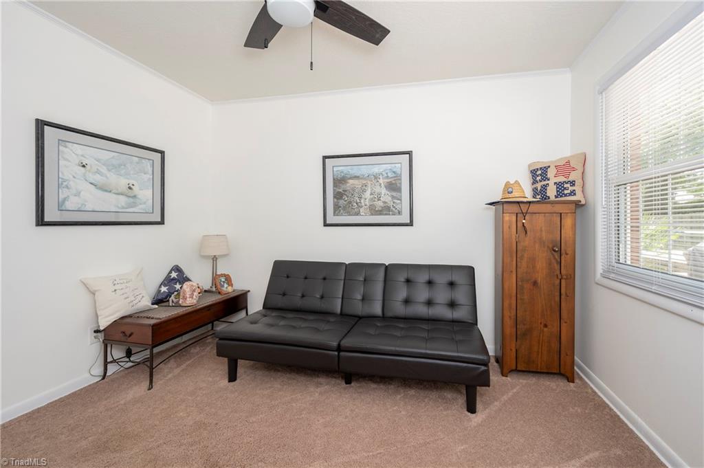 1338 Waybridge Lane, Winston-Salem