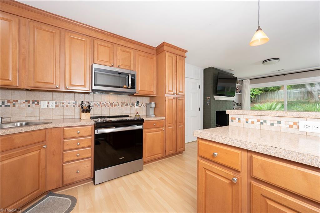1338 Waybridge Lane, Winston-Salem