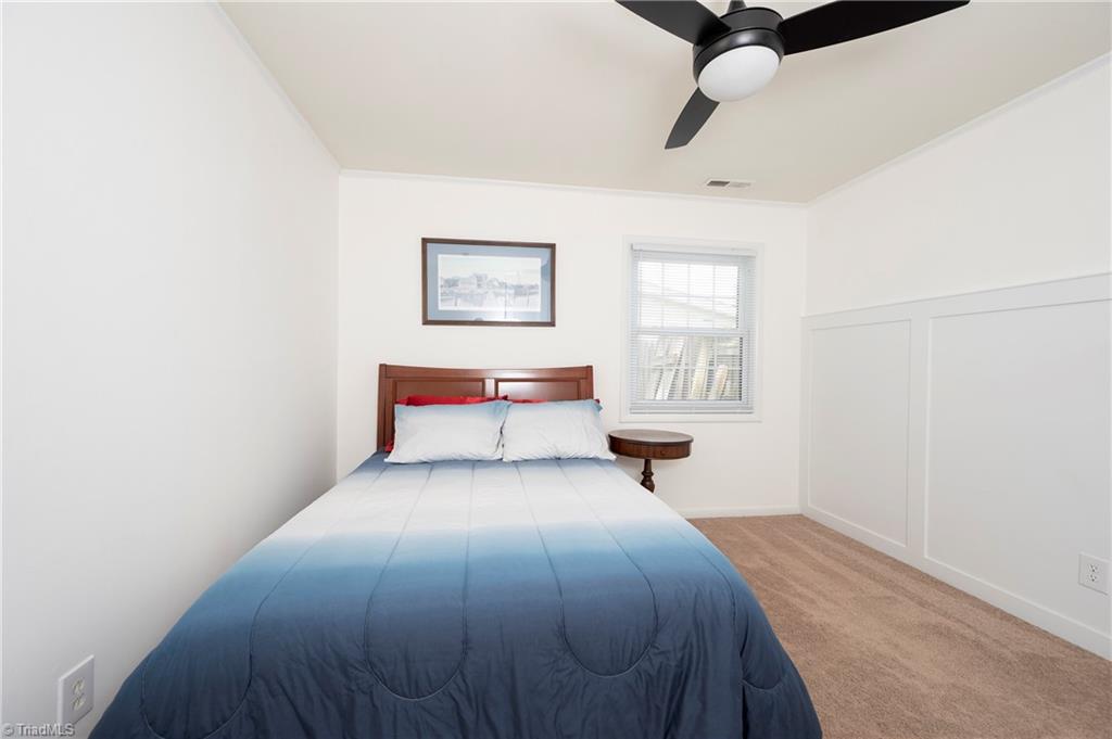 1338 Waybridge Lane, Winston-Salem