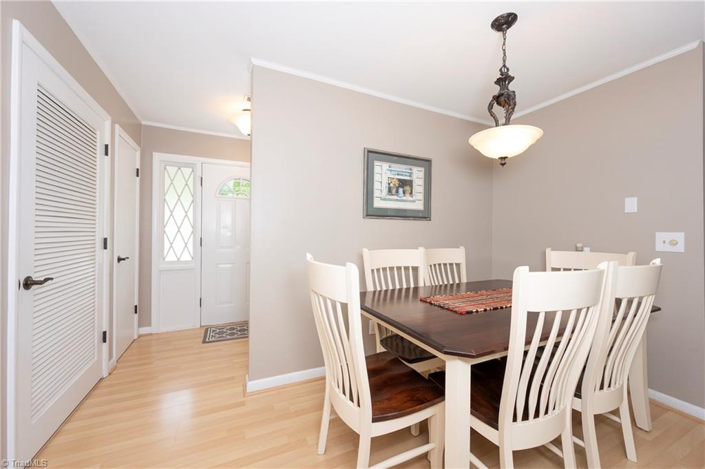 1338 Waybridge Lane, Winston-Salem
