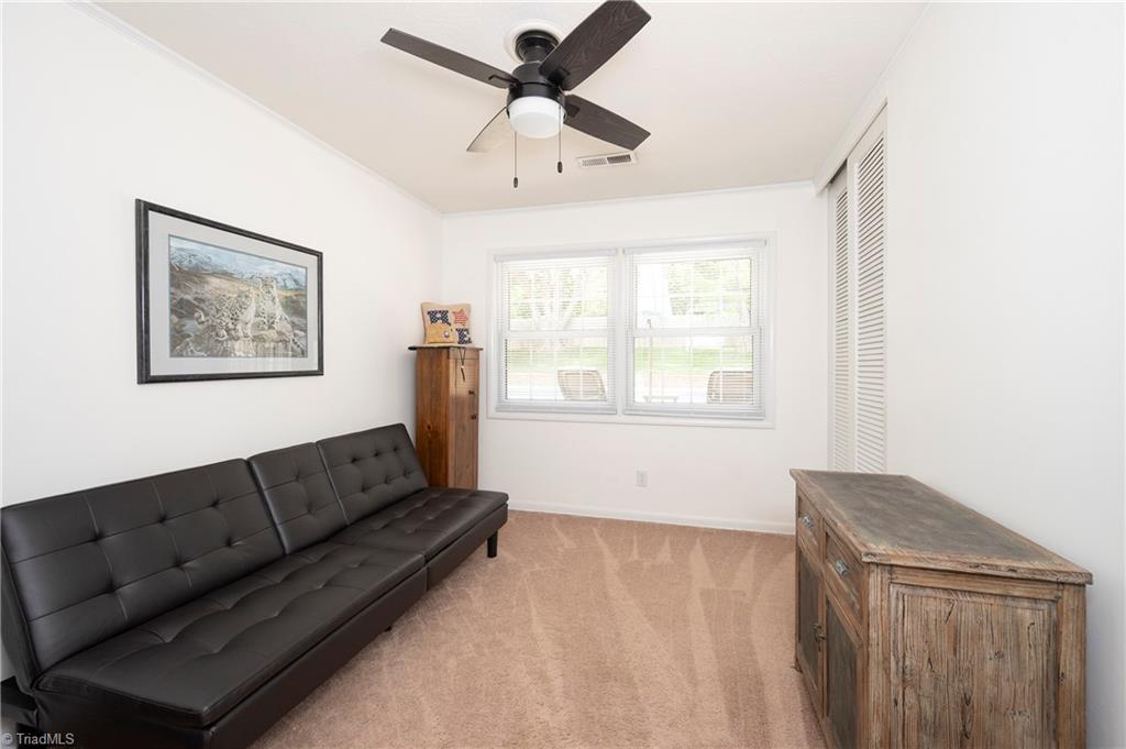 1338 Waybridge Lane, Winston-Salem