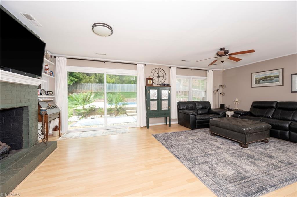 1338 Waybridge Lane, Winston-Salem