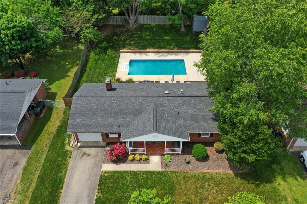 1338 Waybridge Lane, Winston-Salem
