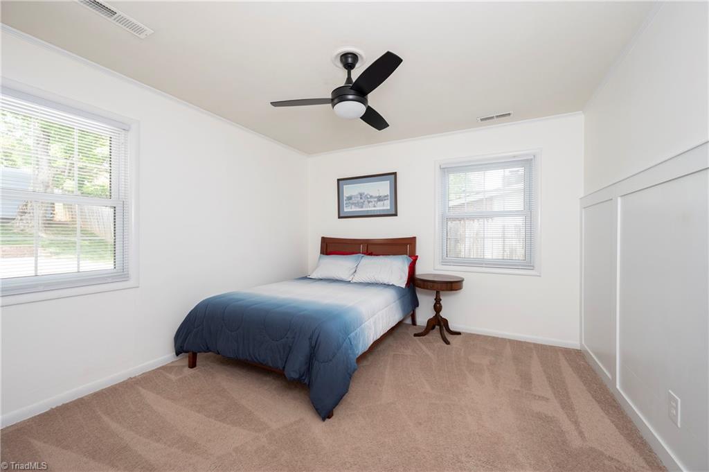 1338 Waybridge Lane, Winston-Salem