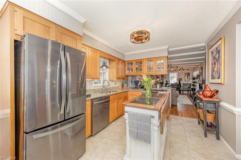 3402 Cottage Place