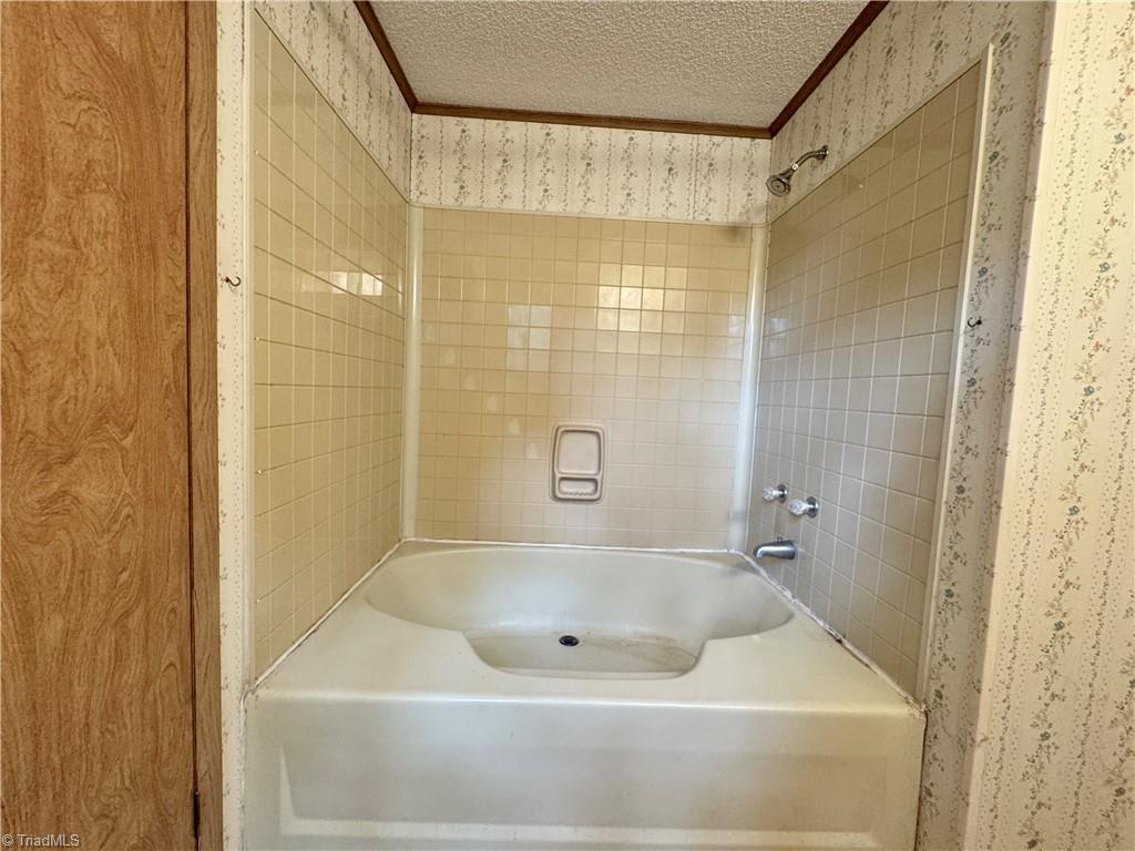 2790 Mollie Lane, Winston-Salem