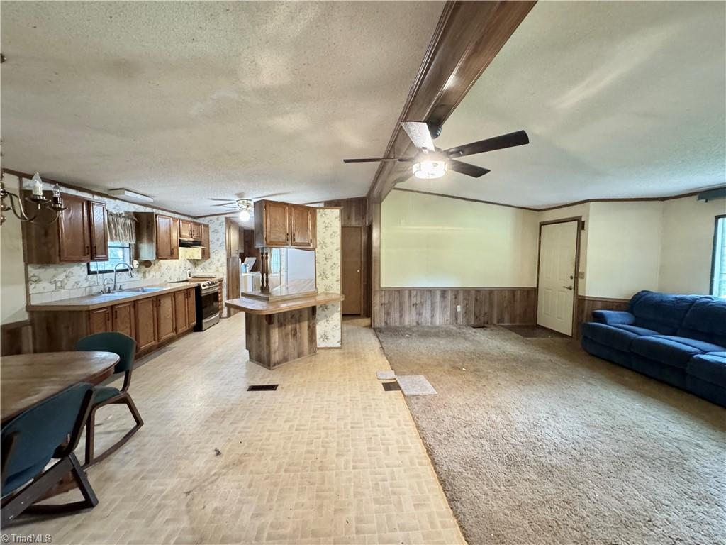 2790 Mollie Lane, Winston-Salem