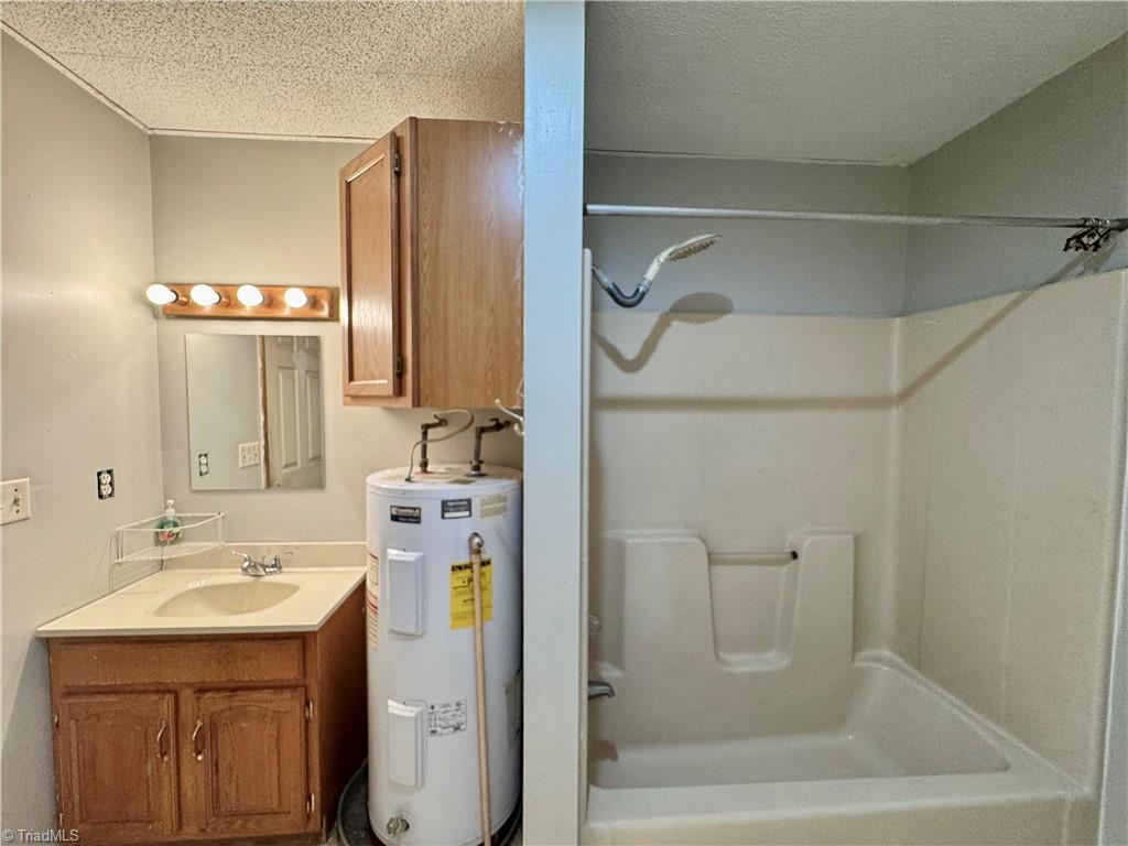 2790 Mollie Lane, Winston-Salem