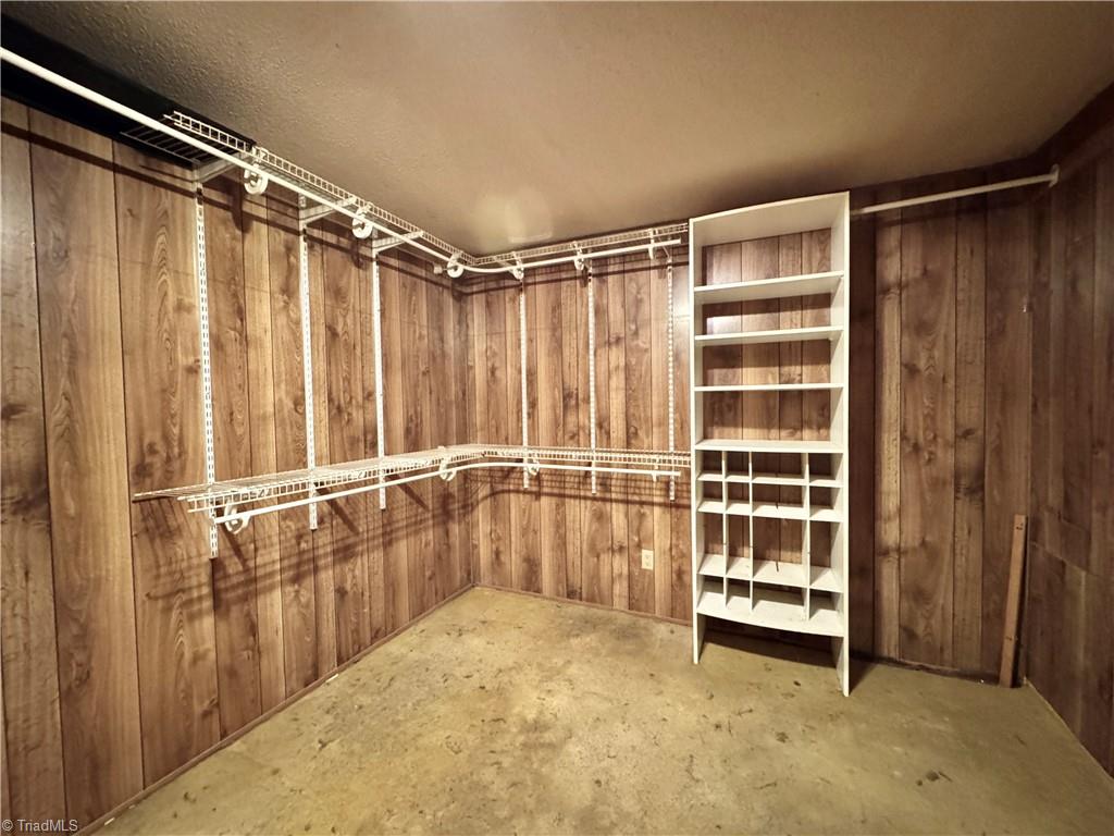 2790 Mollie Lane, Winston-Salem