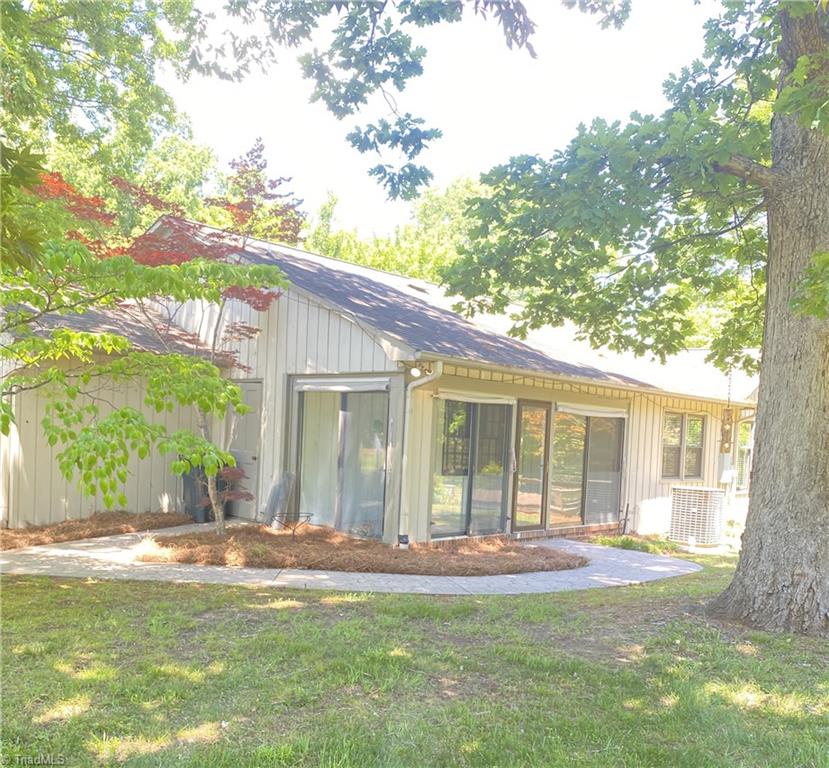 1229 Woodbrook Drive