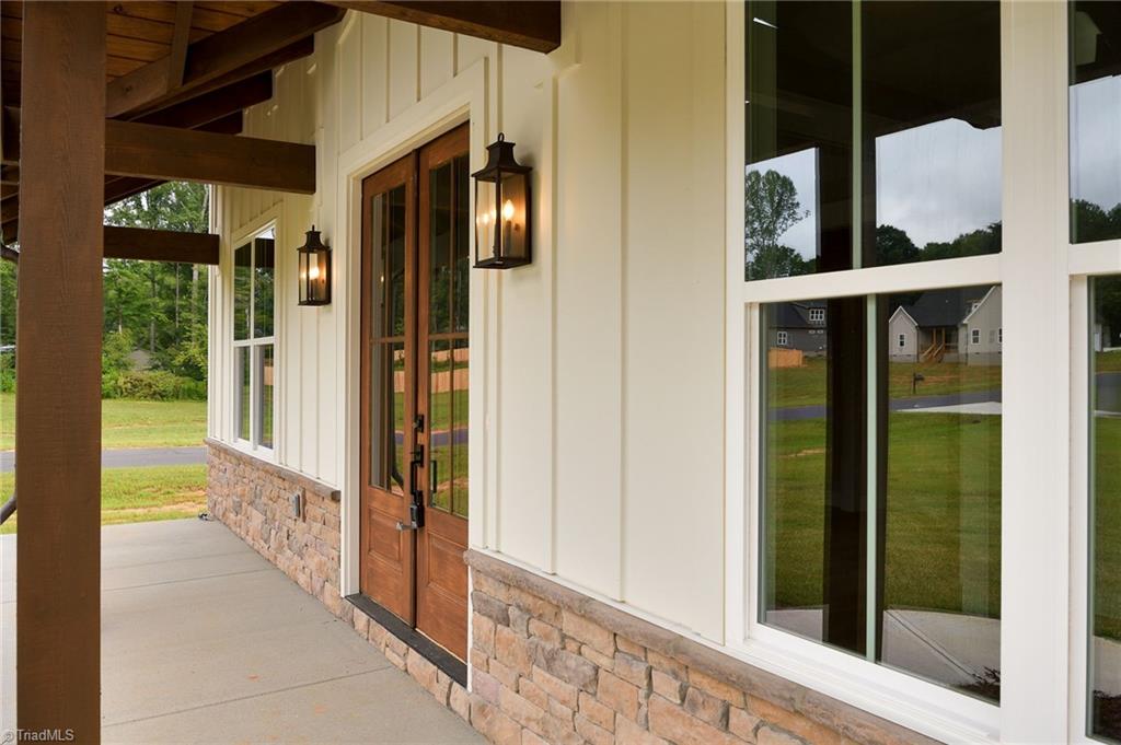 4211 Gracewood Farm Drive, Winston-Salem