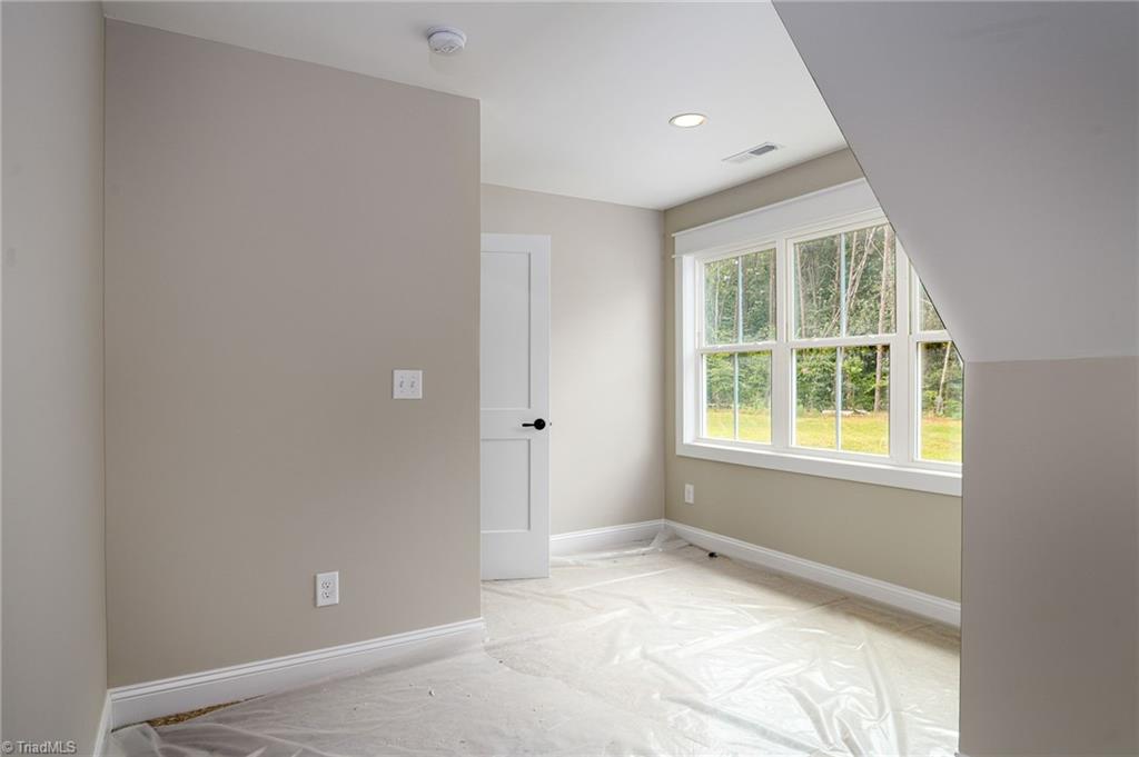 4211 Gracewood Farm Drive, Winston-Salem
