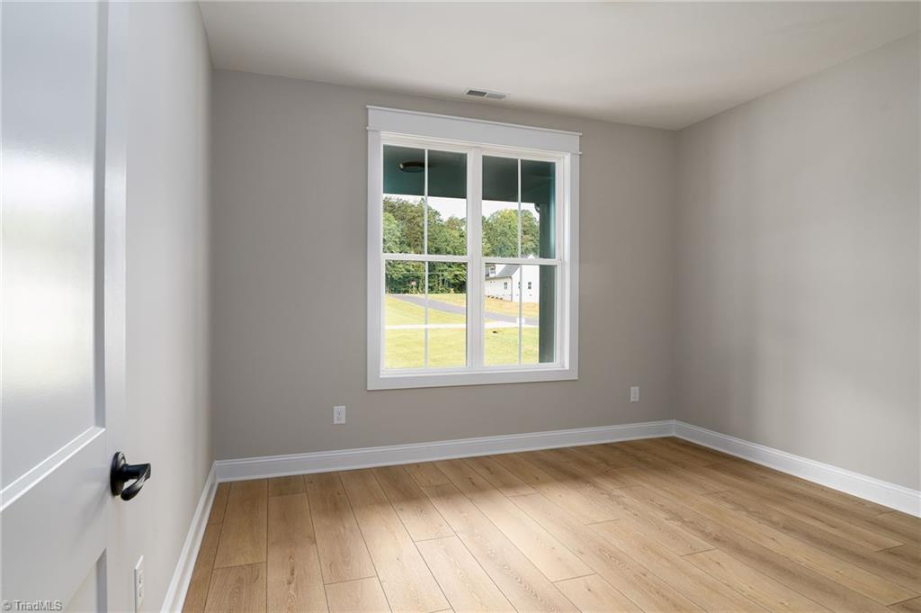 4211 Gracewood Farm Drive, Winston-Salem