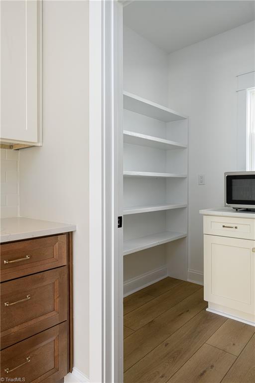 4211 Gracewood Farm Drive, Winston-Salem