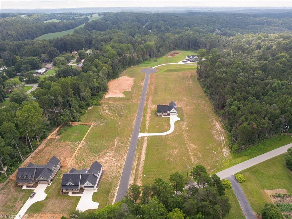 4211 Gracewood Farm Drive, Winston-Salem