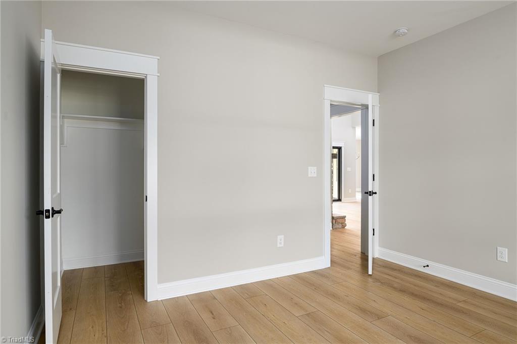 4211 Gracewood Farm Drive, Winston-Salem