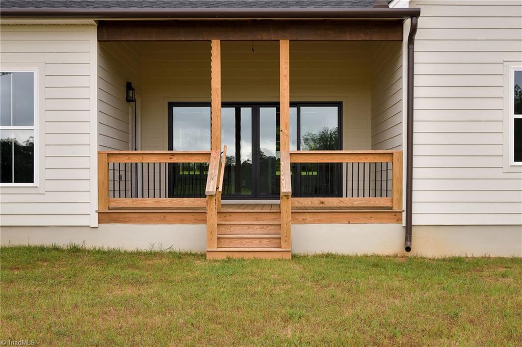 4211 Gracewood Farm Drive, Winston-Salem