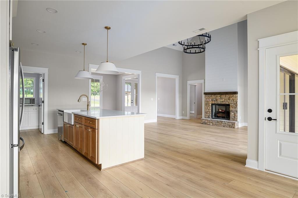 4211 Gracewood Farm Drive, Winston-Salem
