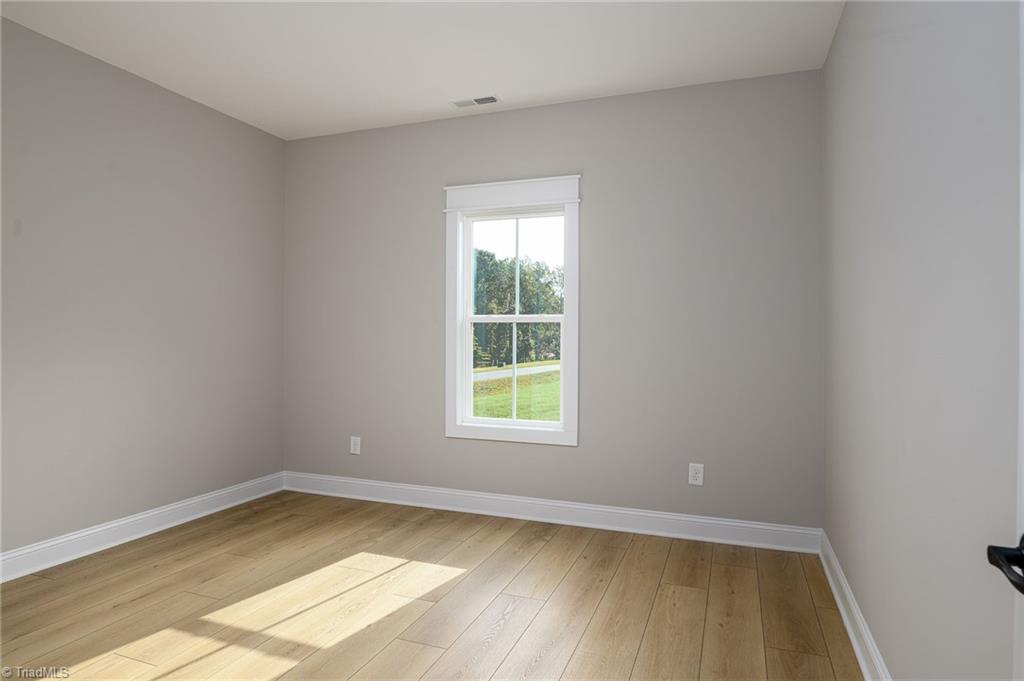 4211 Gracewood Farm Drive, Winston-Salem