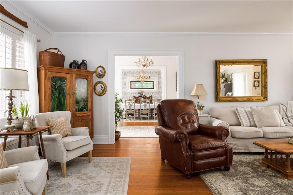 1406 W Cornwallis Drive