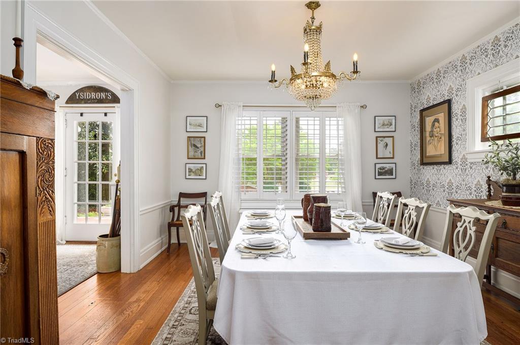 1406 W Cornwallis Drive