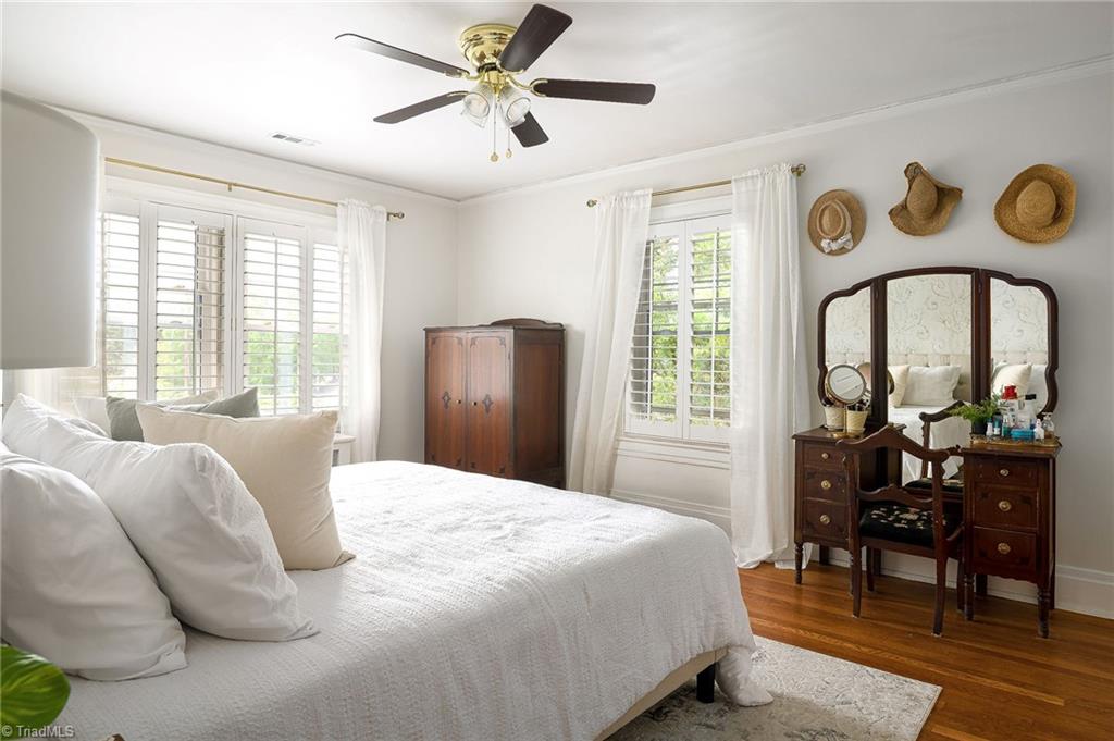 1406 W Cornwallis Drive