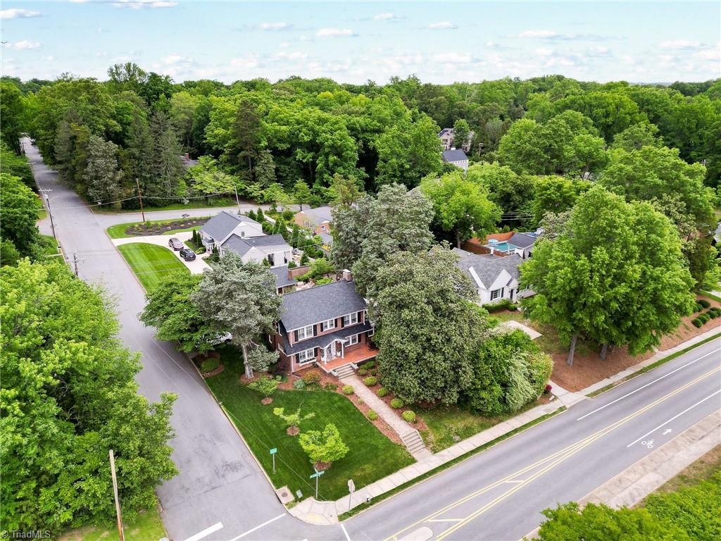 1406 W Cornwallis Drive