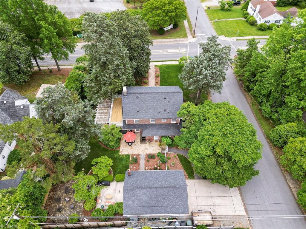 1406 W Cornwallis Drive