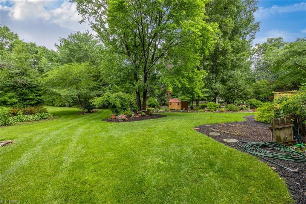 1915 New Garden Road