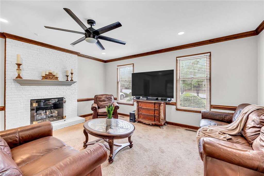 1915 New Garden Road