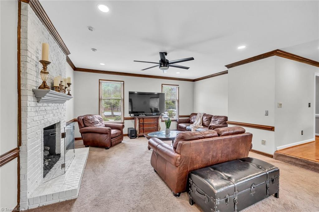 1915 New Garden Road