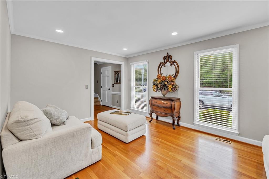 1915 New Garden Road