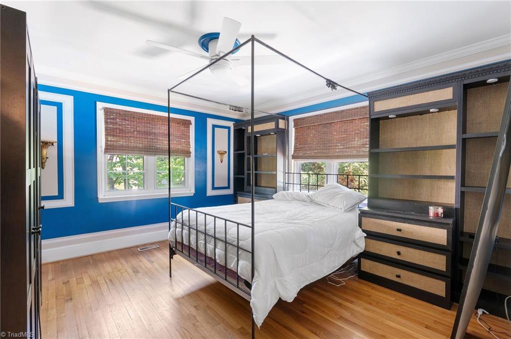 1908 Independence Road