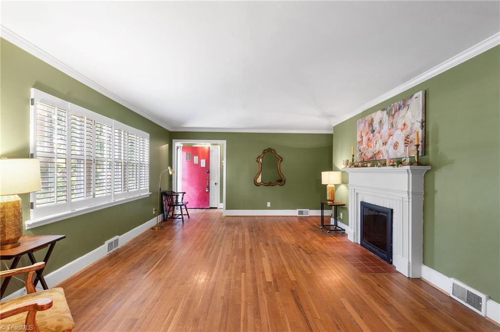 1908 Independence Road