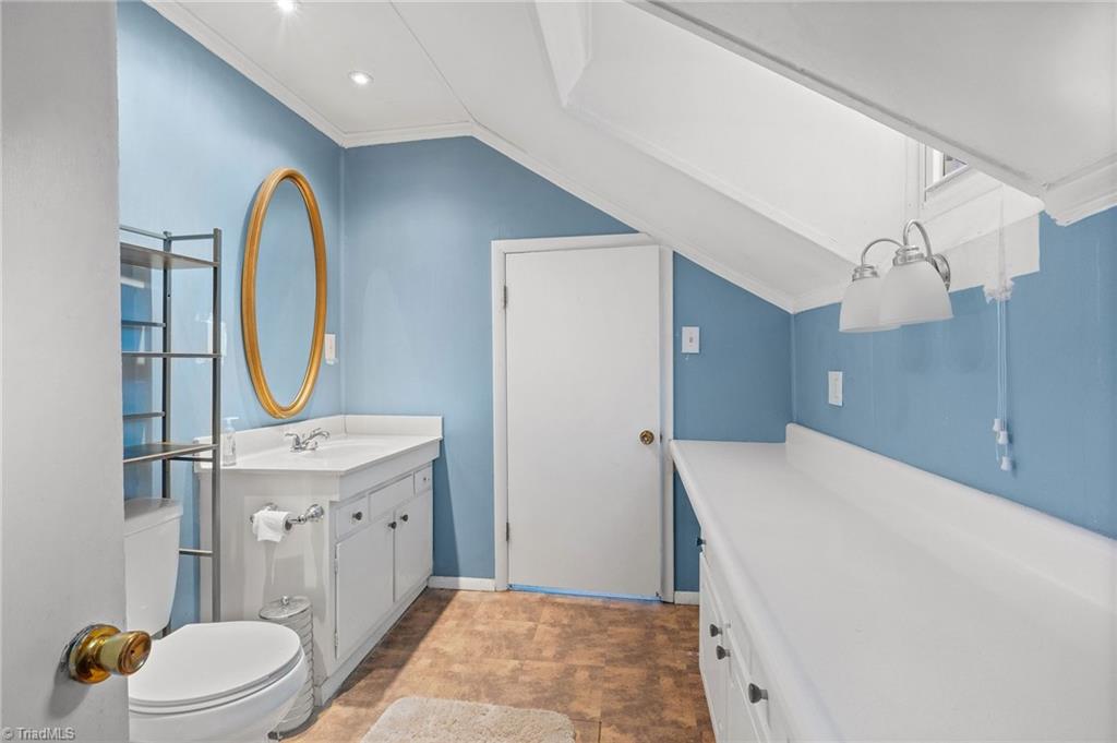 1908 Independence Road