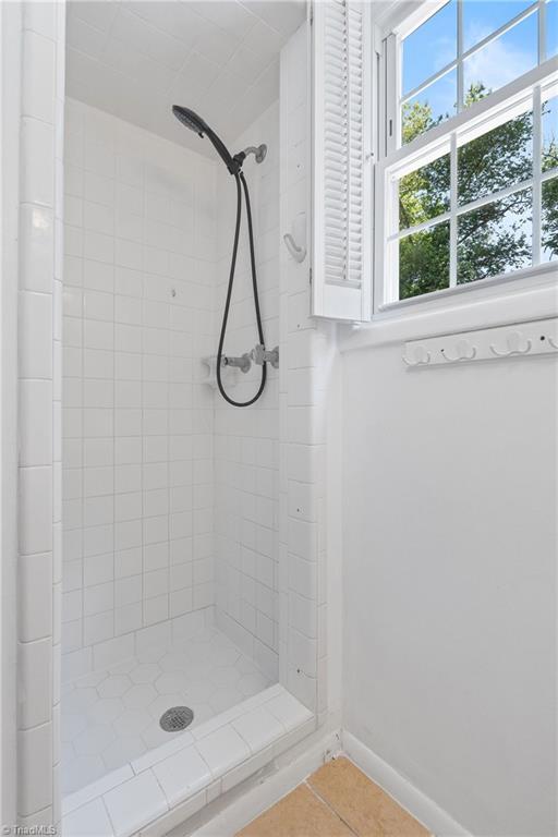 1908 Independence Road