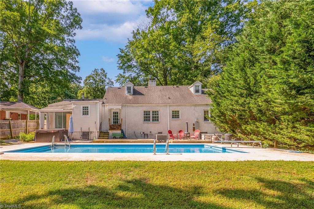 1908 Independence Road