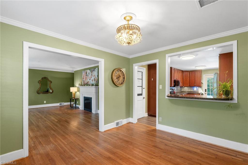 1908 Independence Road