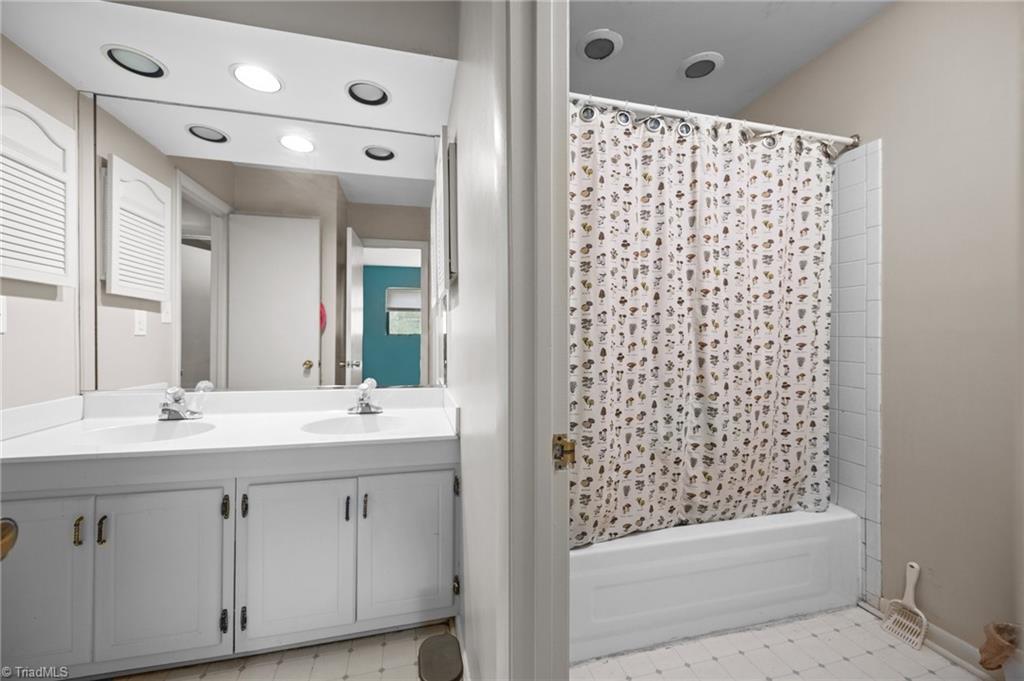 217 Village Lane # G