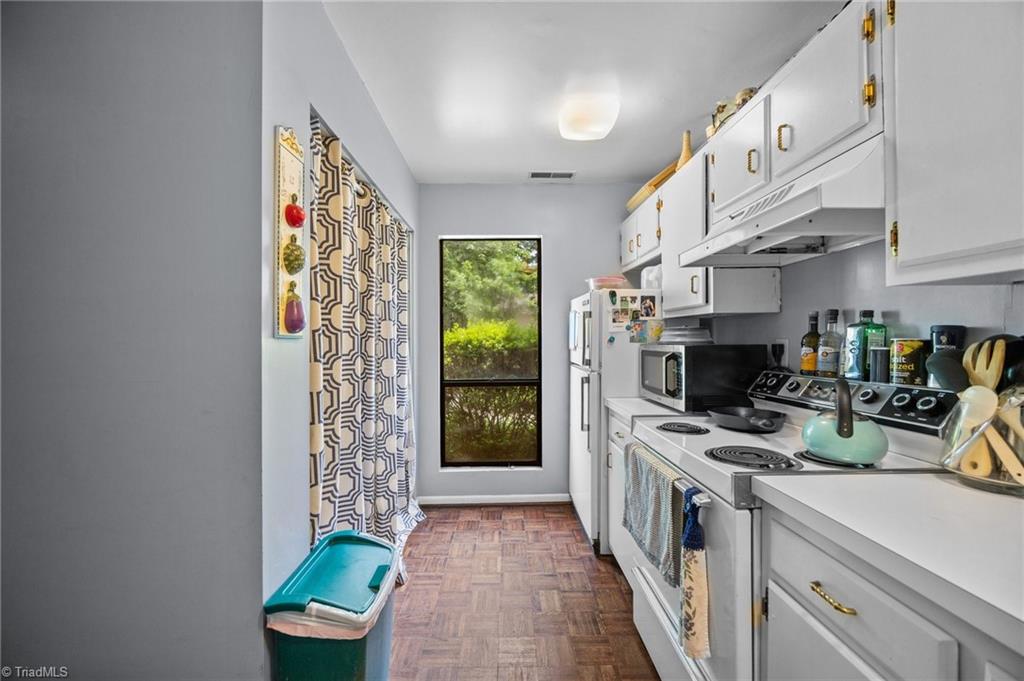 217 Village Lane # G