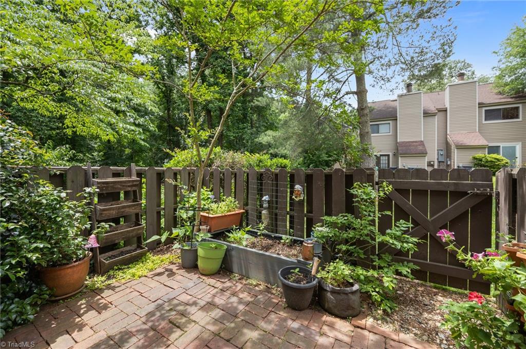 217 Village Lane # G