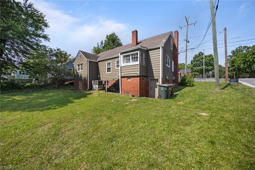 701 Lowdermilk Street